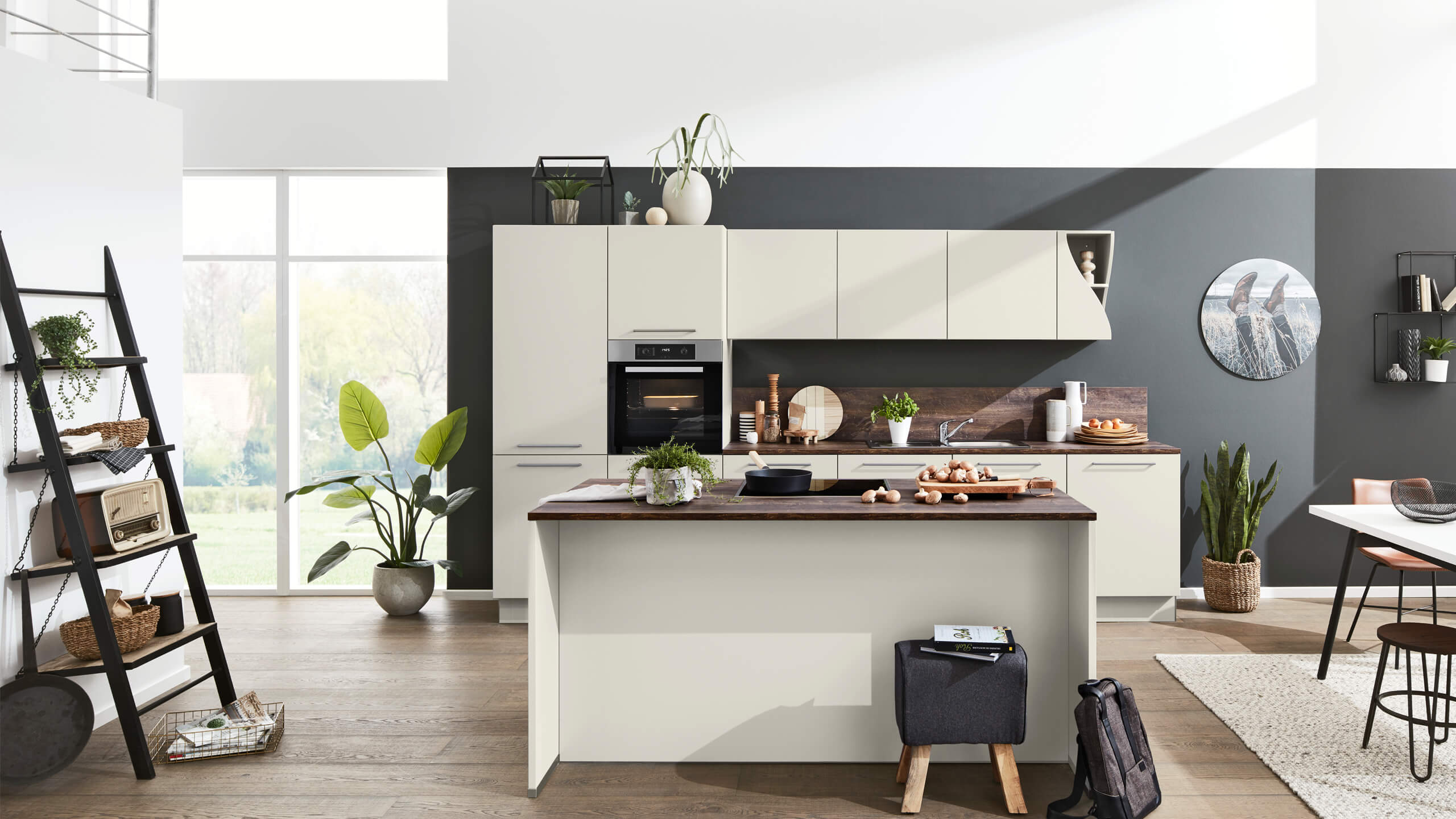 Moderne Familienküche "Serie 3028" mit Insel von Interliving