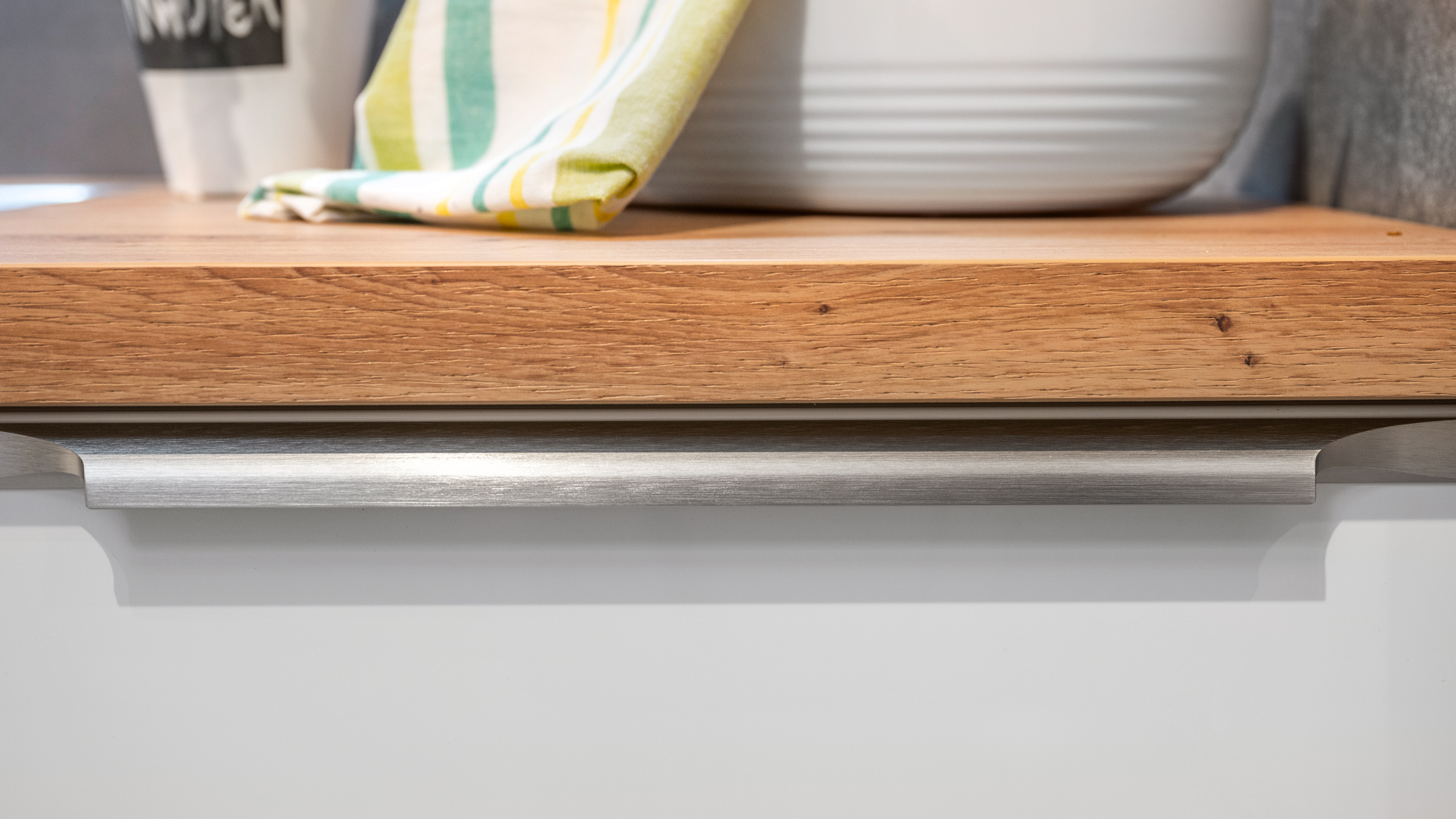Helle Familienküche Modell Lux von Nobilia