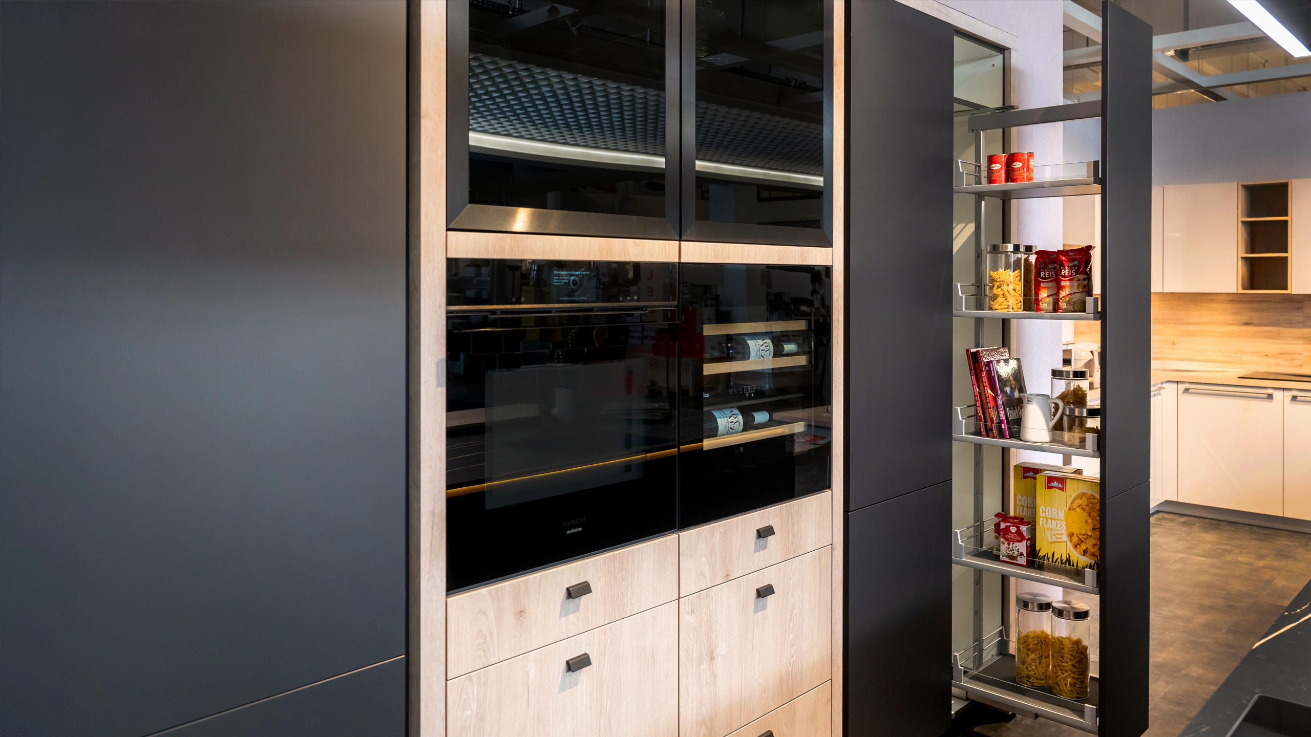 Grifflose Designküche "Easytouch" mit Insel von Culineo 