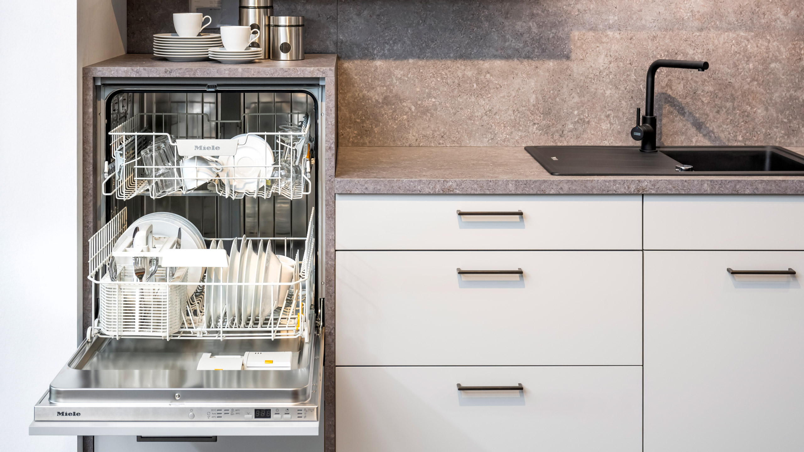 Hochwertige L-Küche "IL 3110" von Interliving 