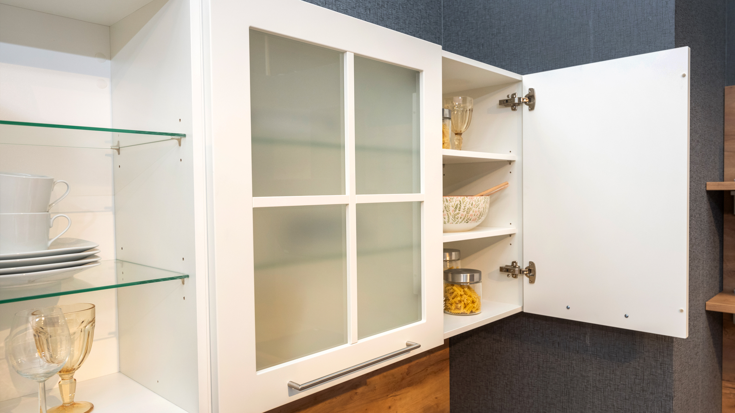 Moderne, geräumige Landhausküche Modell Nordic von Nobilia