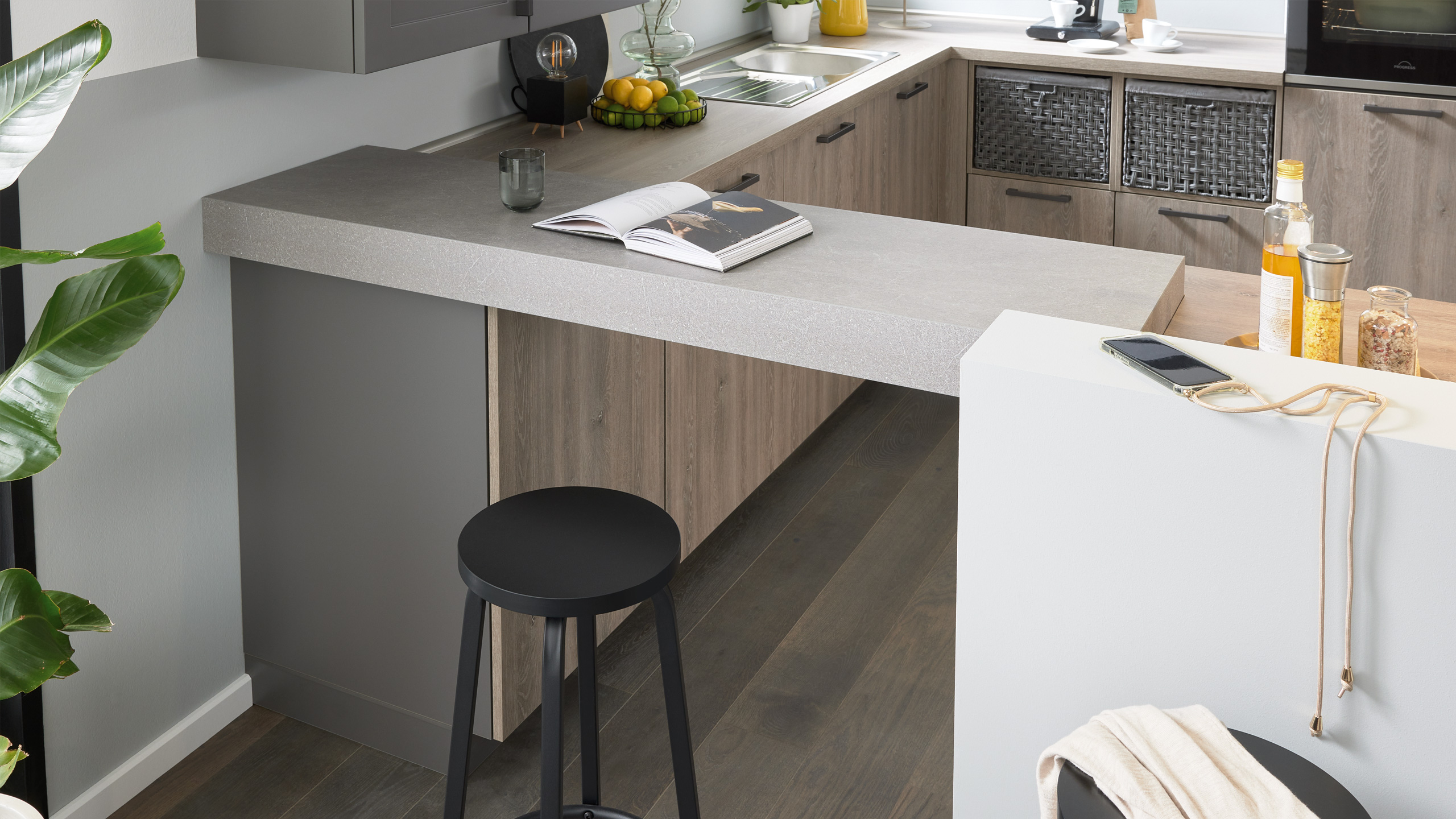 Moderne Familienküche "Riva" in U-Form von Culineo