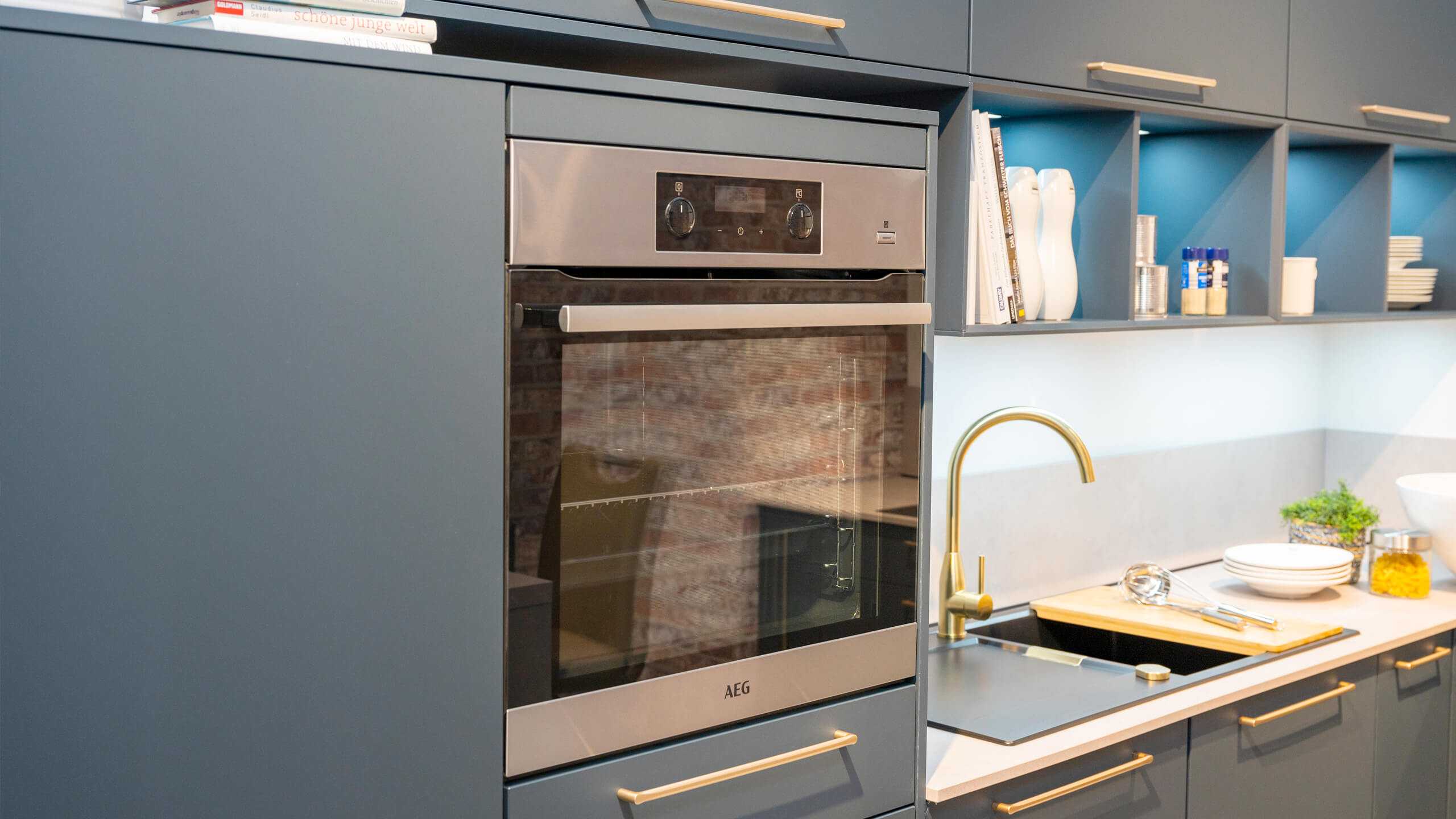 Trendige L-Küche Modell "Easytouch" von Nobilia