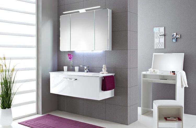 moebel-berning-wohnen-badmoebel-badezimmer-hochglanz-weiss-schminktisch-lingen-rheine