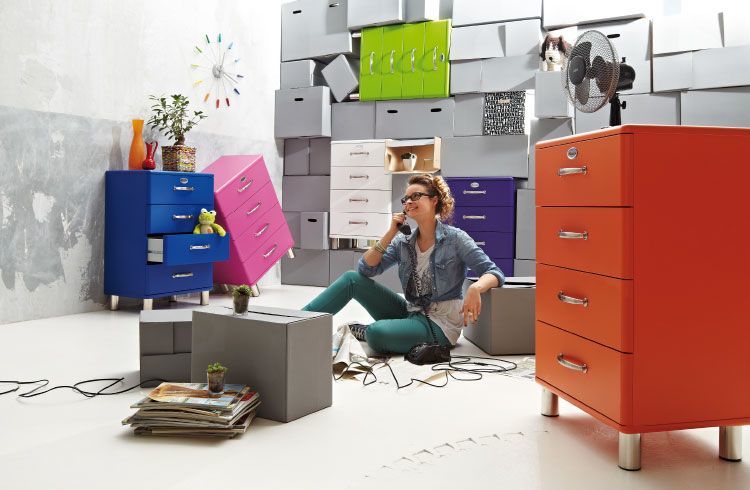 moebel-berning-lingen-rheine-kleinmoebel-mitnahmemoebel-schraenke-office-rot-blau-pink-weiss-lila-schubladen