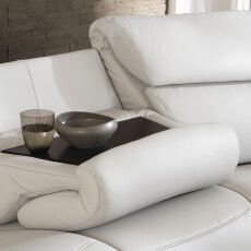 moebel-berning-lingen-rheine-markenwelten-wohnen-himolla-heimkino-sofa-weiss-leder-made-in-germany-relaxfunktion-abstelltisch-holz-kopfstuetze-detail-ablage-tisch