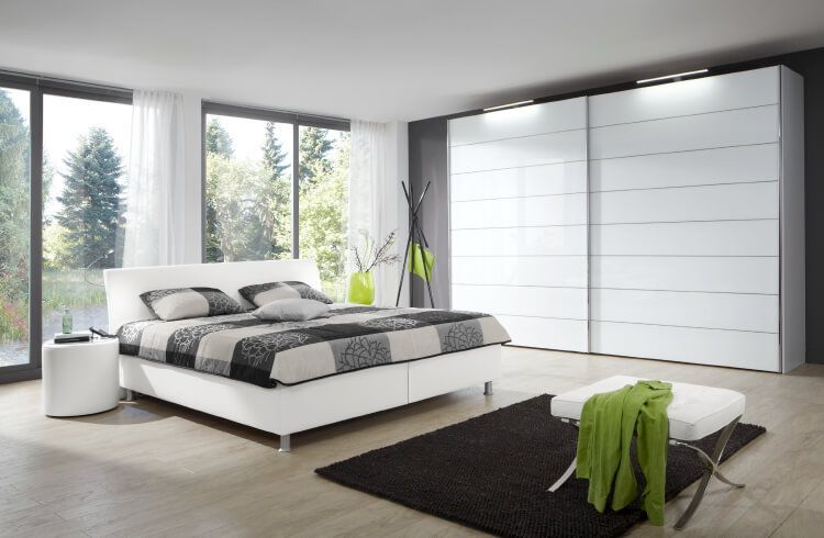 moebel-berning-lingen-rheine-markenwelten-schlafen-staud-bett-weiss-kleiderschrank-beleuchtung-nachtkonsole-hocker