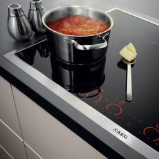 moebel-berning-lingen-rheine-markenwelten-kuechen-aeg-elektrogeraete-pure-hob-maxi-sense-plus-ceran-kochfeld