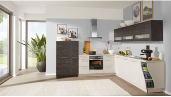 Praktische L-Küche von Interliving Serie 3009 mit Front in Lack Softmatt, Sahara und Eiche geflämmt Eiche