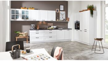 Küchenzeile Serie 3023 von Interliving mit Front in Softmatt, Weiss Weiss