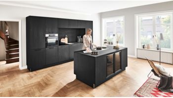 Designküche, Nolte Manhattan, Grundriss Inselküche, Front Eiche Nero 