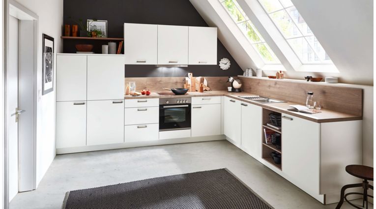 Familienküche, Nolte Plus, Grundriss L-Küche, Front Weiß Softmatt