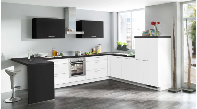 Moderne Küche, Nolte Plus, Grundriss L-Küche, Front Weiß Softmatt