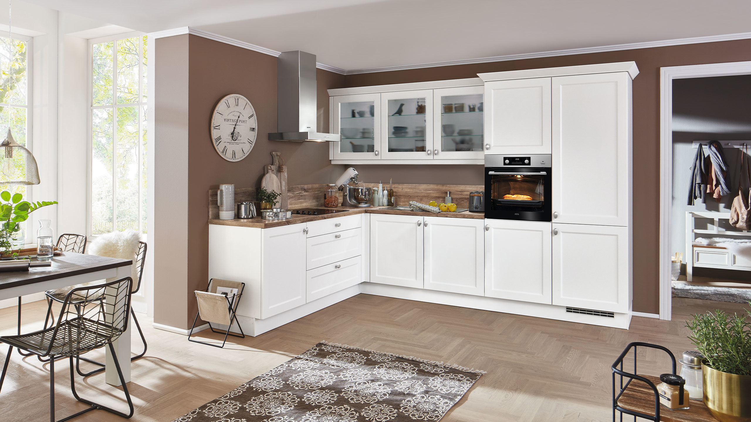 Nobilia L-Küche Mod. Chalet PG9 in Lack Weiss matt 885 ... Nobilia L-Küche Mod. Chalet PG9 in Lack Weiss matt 885 ...