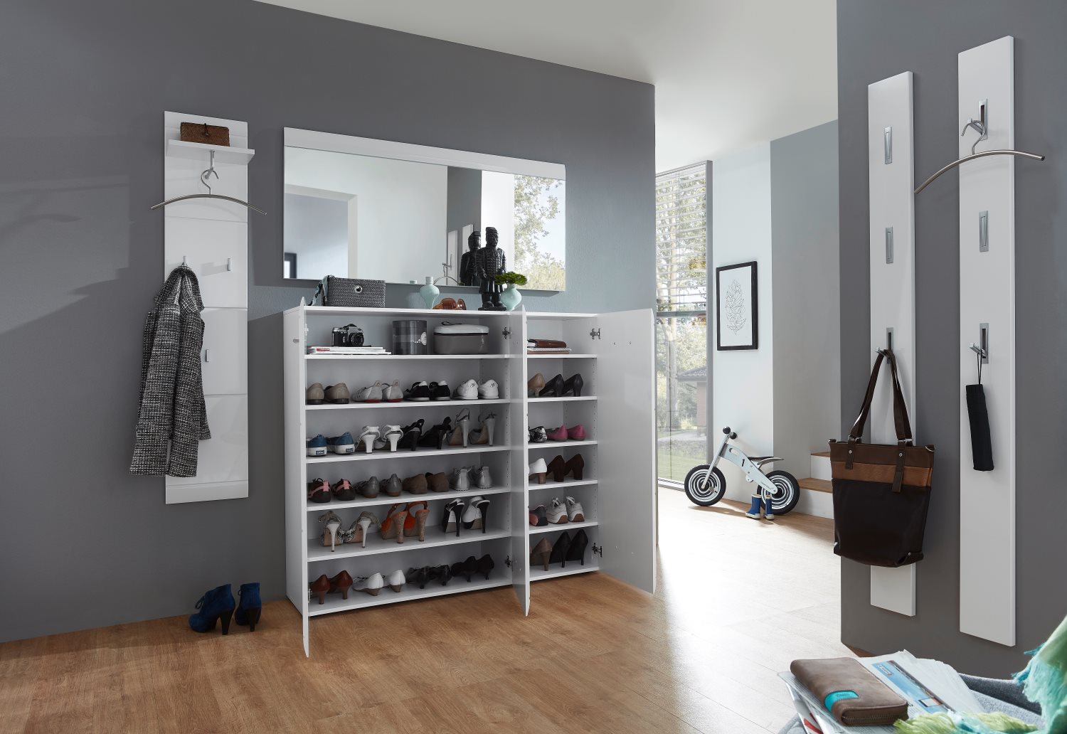 Schuhschrank, 3 Türen GW-Adana 3523-84