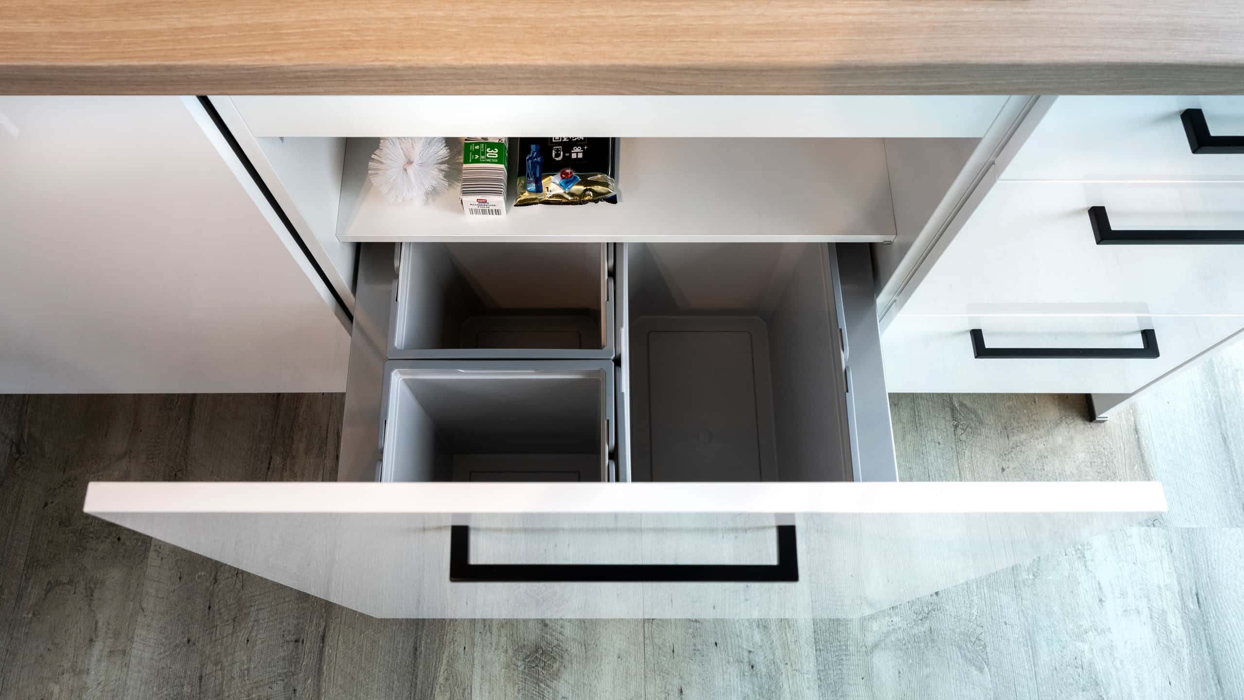 Moderne Singleküche "Star/Plan" von Express