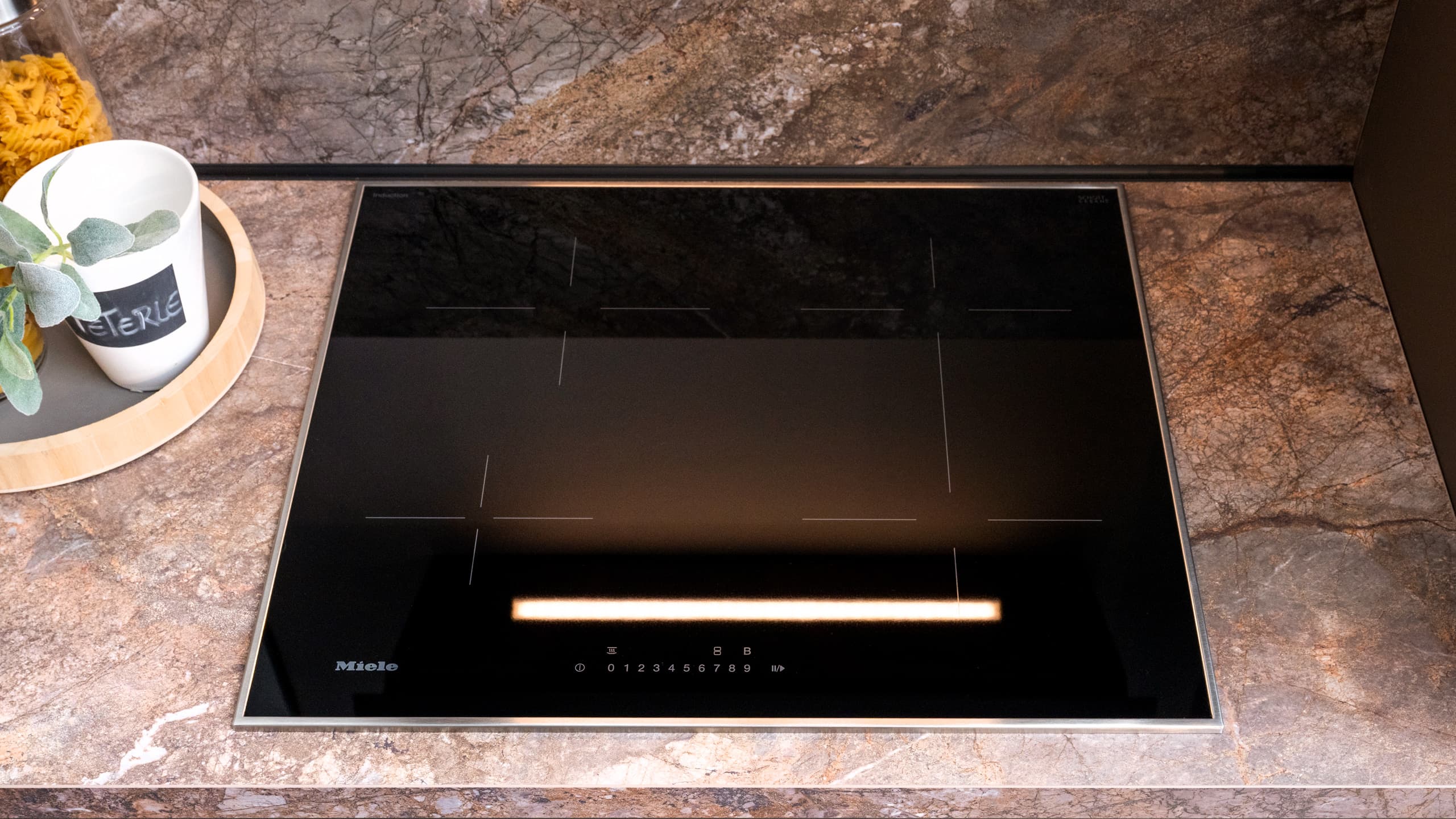 Moderne L-Küche "Softline" von Nobilia