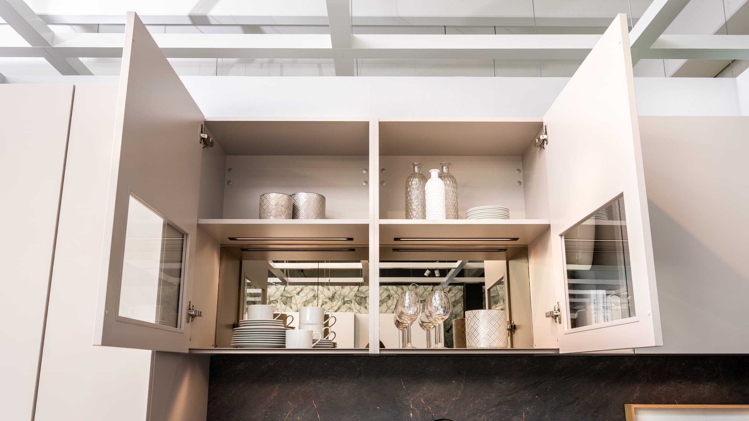 Zeitlose L-Küche "Easytouch" von Nobilia