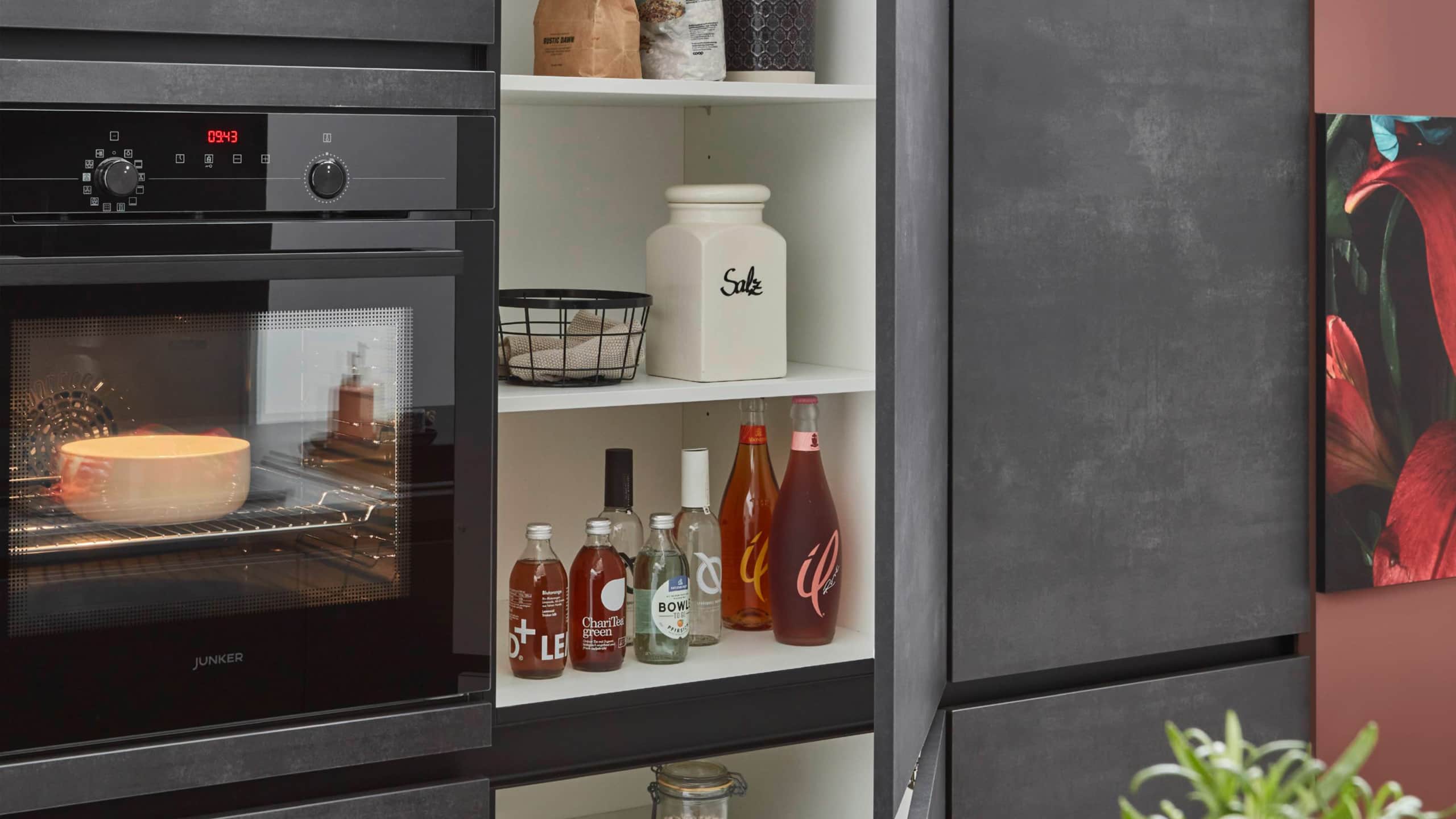 Grifflose Designküche "Laser" von Nobilia