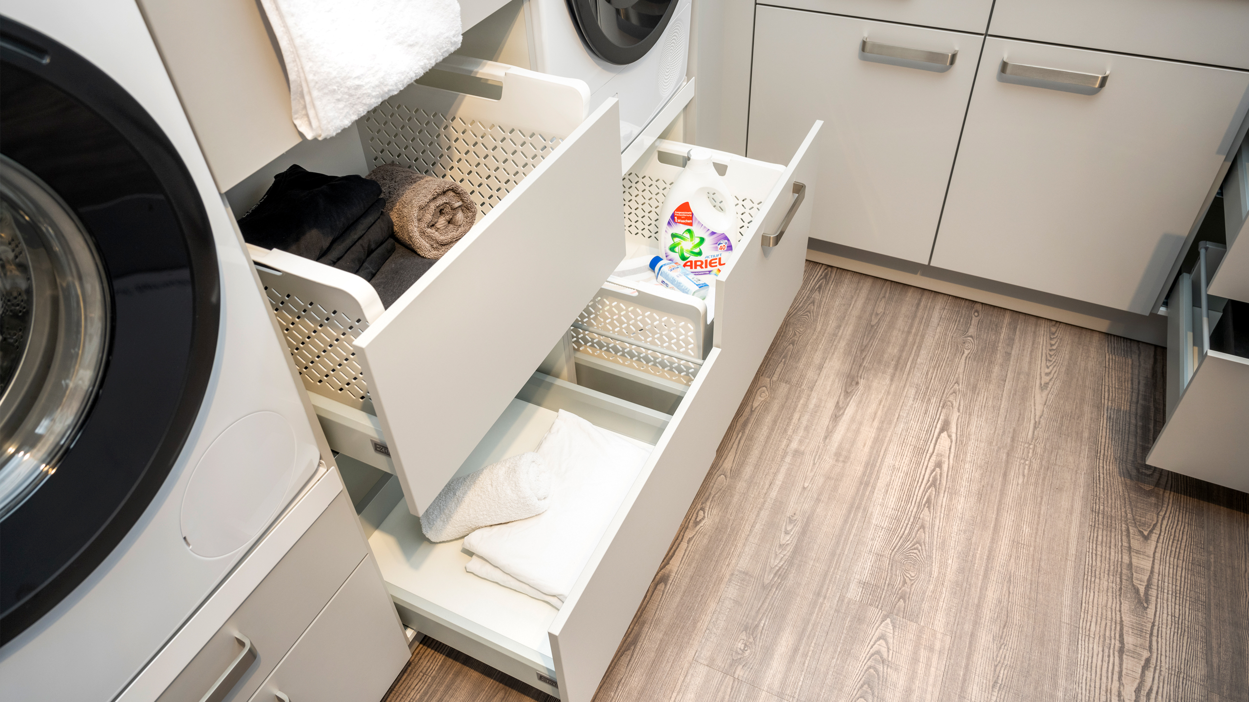 klassischer Hauswirtschaftsraum Modell Win von Express