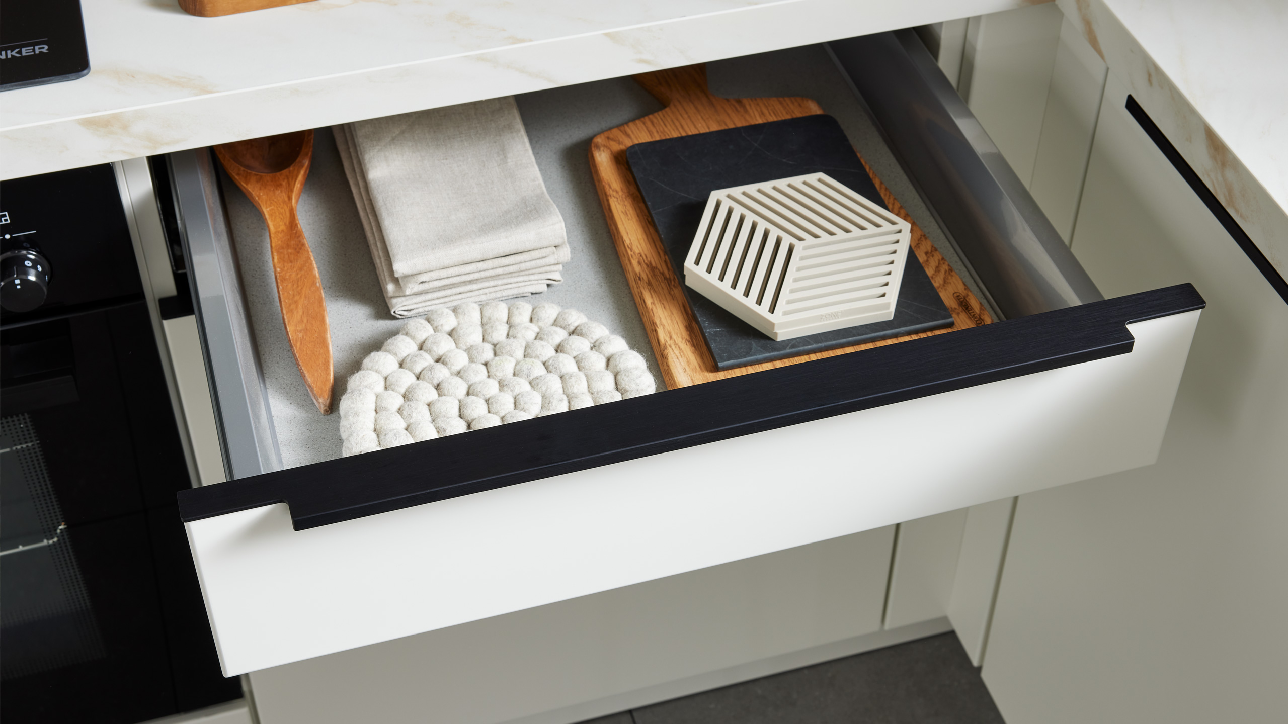 Moderne Familienküche "Softline" in L-Form von Culineo