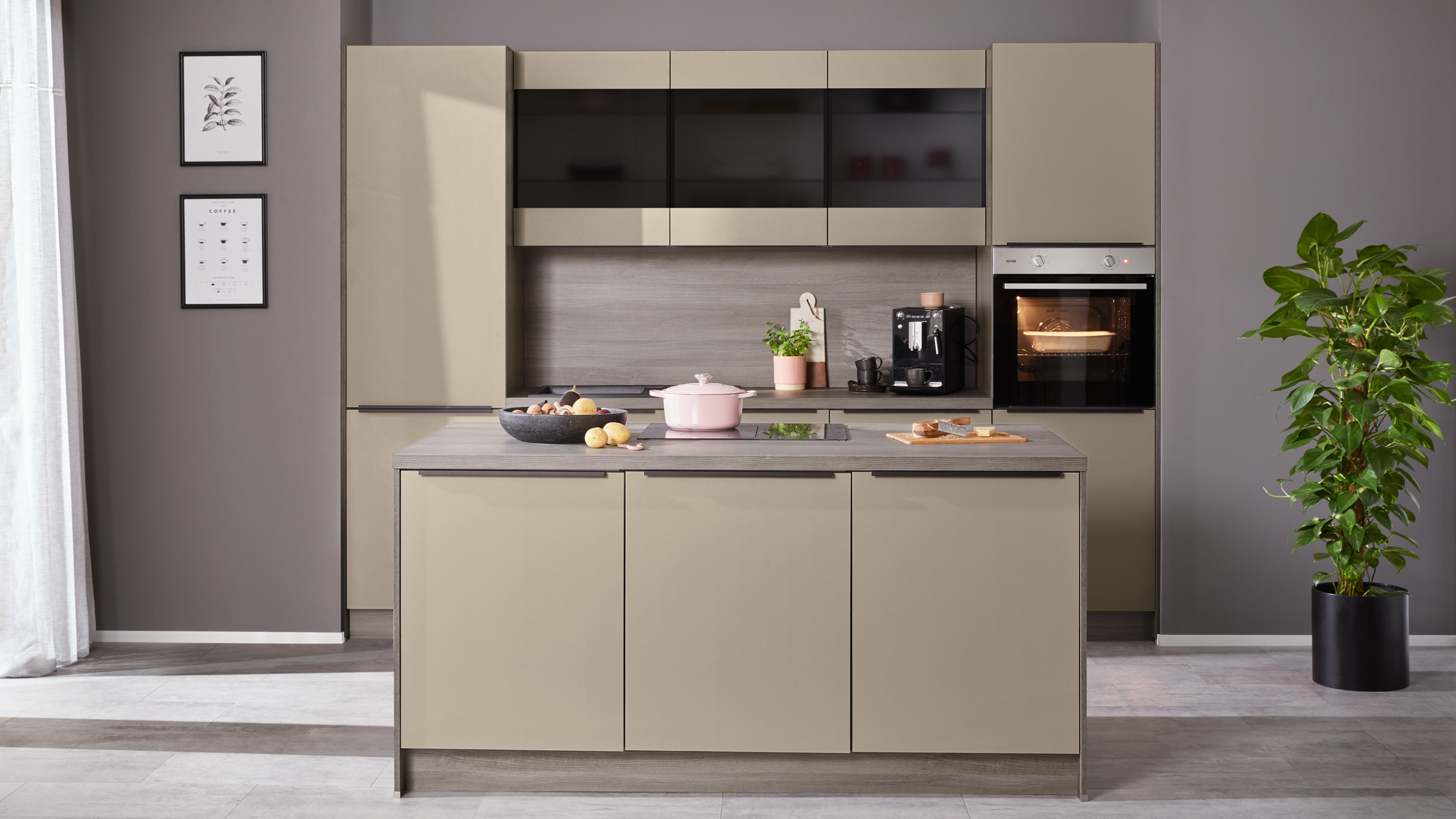 Trendige Familienküche "Clean" mit Insel von Express