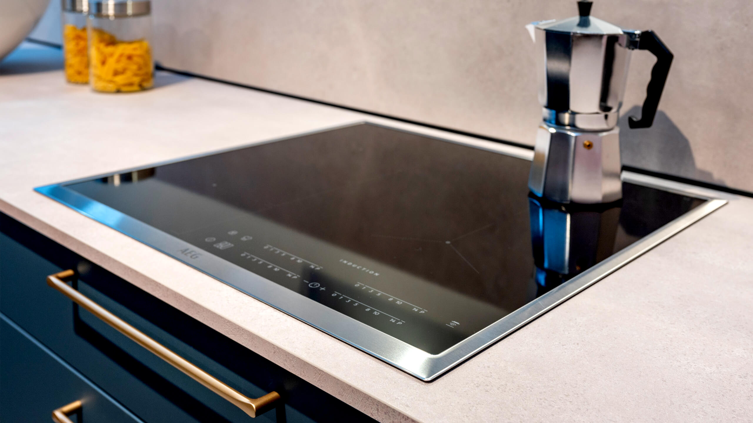 Trendige L-Küche Modell "Easytouch" von Nobilia