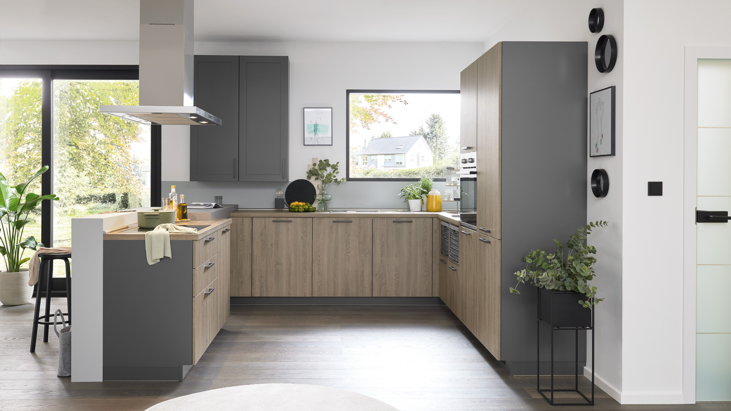 Moderne Familienküche "Riva" in U-Form von Culineo