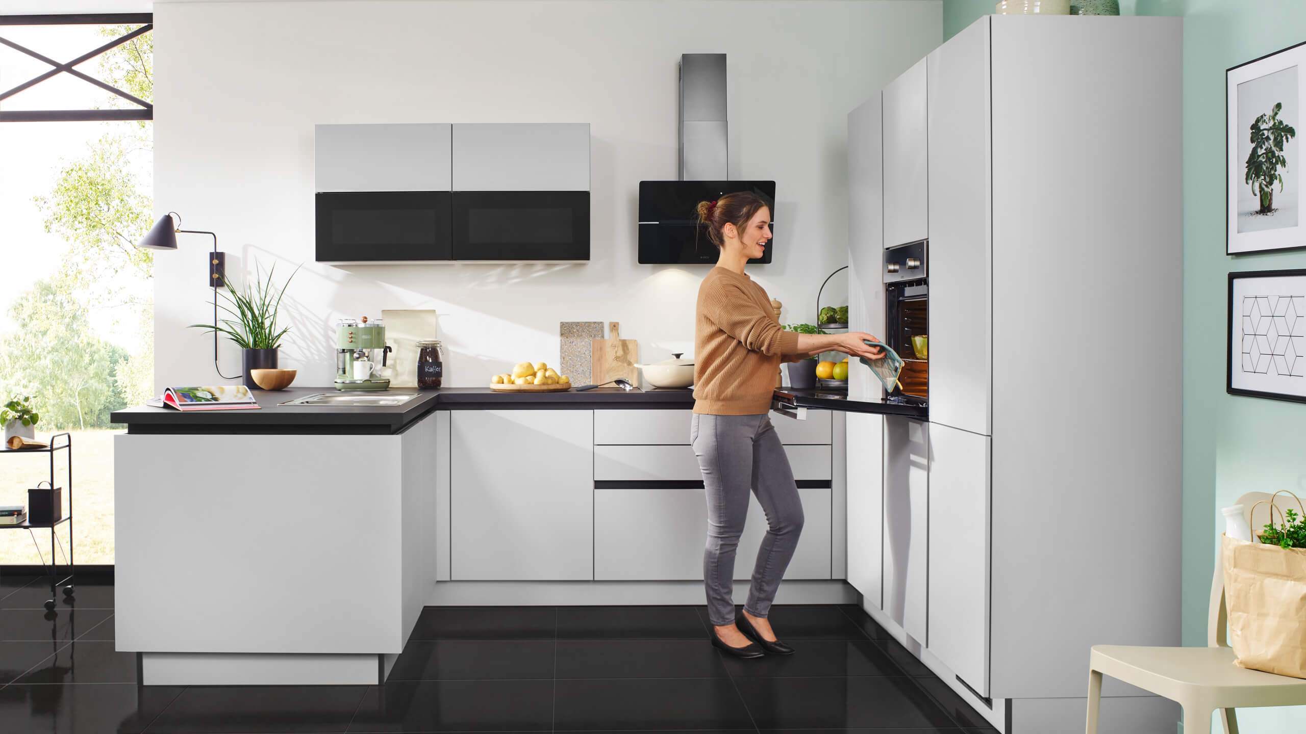 Moderne Familienküche "Win" in U-Form von Express