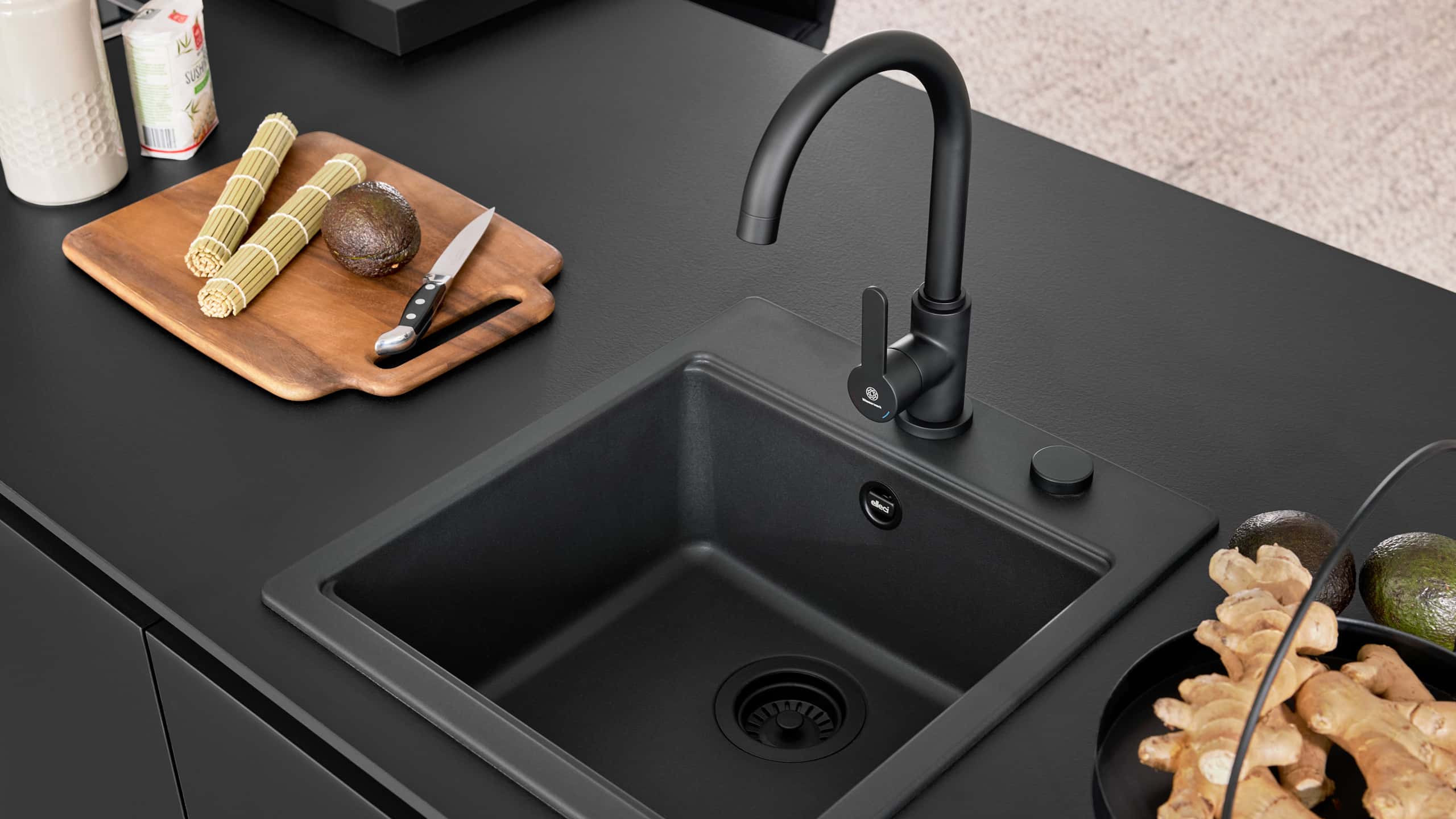 Moderne Inselküche "Serie 3091" von Interliving