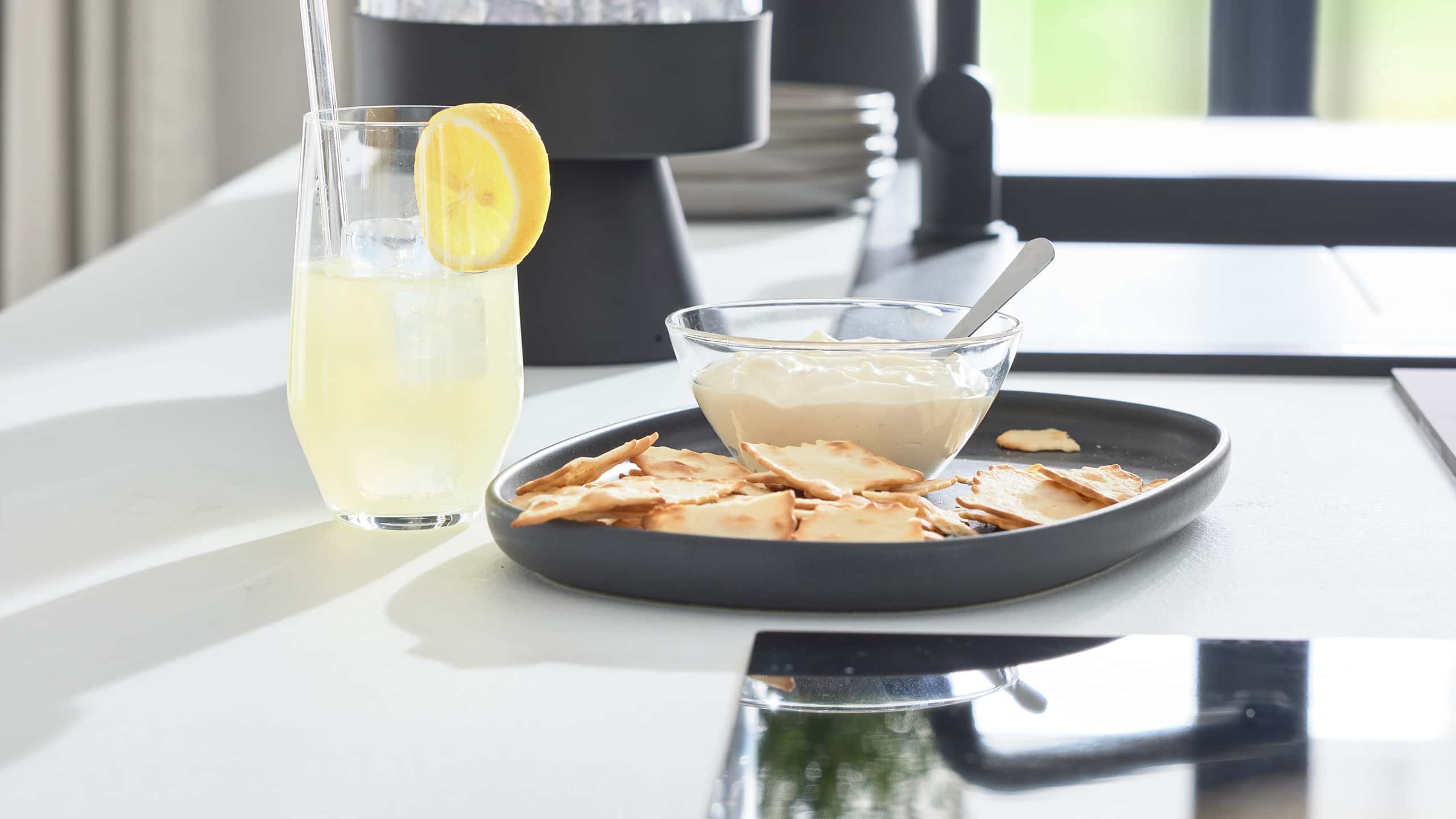 Grifflose Designküche "Serie 3066" von Nobilia