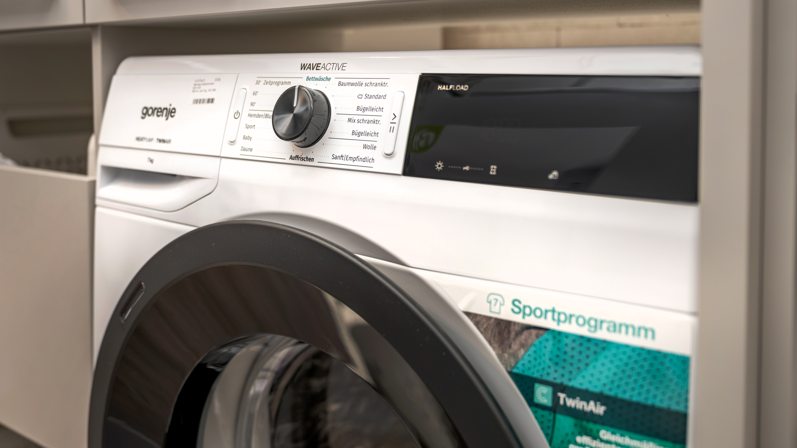 klassischer Hauswirtschaftsraum Modell Win von Express